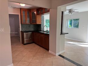 6004 NW 70th Ave, Tamarac FL 33321