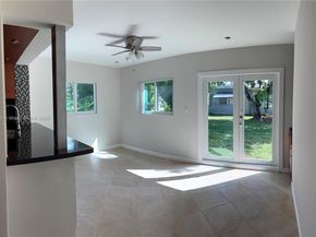 6004 NW 70th Ave, Tamarac FL 33321