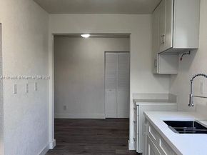 21221 SW 120 Ave, Miami FL 33177