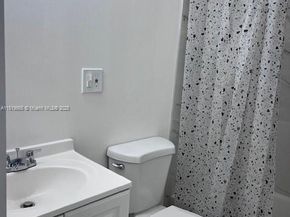 21221 SW 120 Ave, Miami FL 33177