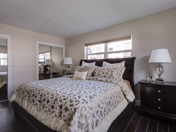 420 NE 12th Ave 208, Hallandale Beach FL 33009