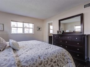 420 NE 12th Ave 208, Hallandale Beach FL 33009