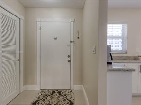 420 NE 12th Ave 208, Hallandale Beach FL 33009