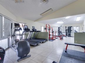 420 NE 12th Ave 208, Hallandale Beach FL 33009