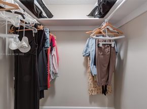 420 NE 12th Ave 208, Hallandale Beach FL 33009