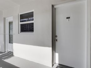 420 NE 12th Ave 208, Hallandale Beach FL 33009