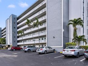 420 NE 12th Ave 208, Hallandale Beach FL 33009