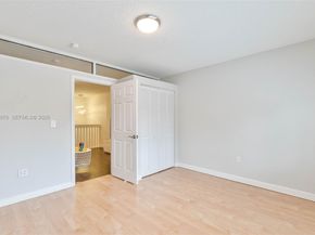 11227 NW 73rd Ter, Doral FL 33178