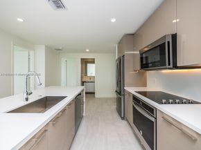 2000 Metropica Way 2509, Sunrise FL 33323