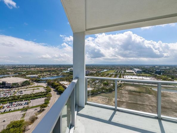 2000 Metropica Way 2509, Sunrise FL 33323