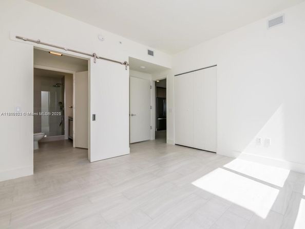 2000 Metropica Way 2509, Sunrise FL 33323