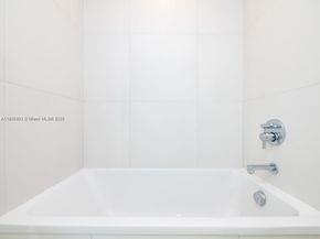 2000 Metropica Way 2509, Sunrise FL 33323
