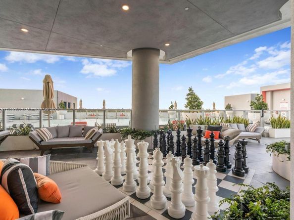 2000 Metropica Way 2509, Sunrise FL 33323