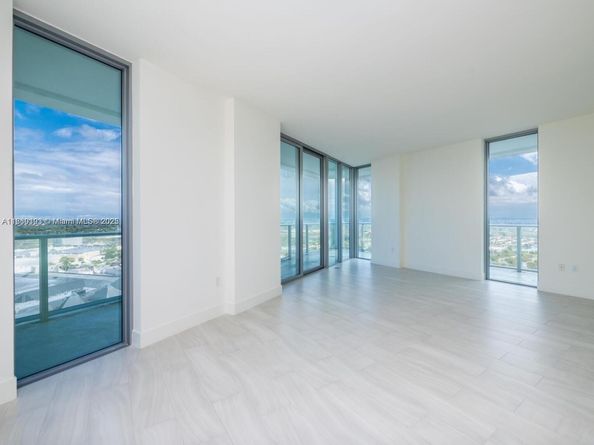 2000 Metropica Way 2509, Sunrise FL 33323