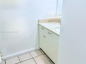 6425 SW 116th Pl E, Miami FL 33173
