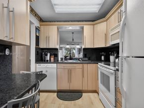 7145 N Huntington Ln 205, Delray Beach FL 33446