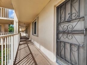 7145 N Huntington Ln 205, Delray Beach FL 33446