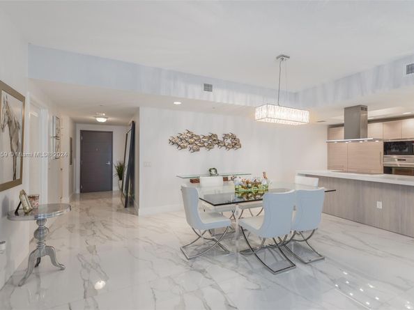 17111 Biscayne Blvd 2303, North Miami Beach FL 33160