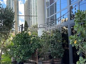 1600 NE 1st Avenue 1011, Miami FL 33132