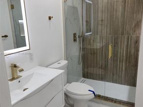 18450 NW 56th Pl, Miami Gardens FL 33055