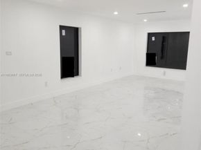 18450 NW 56th Pl, Miami Gardens FL 33055