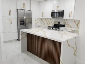 18450 NW 56th Pl, Miami Gardens FL 33055