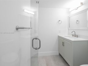 16461 Blatt Blvd 104, Weston FL 33326