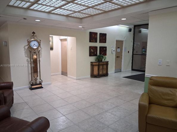 1100 St Charles Pl 213, Pembroke Pines FL 33026