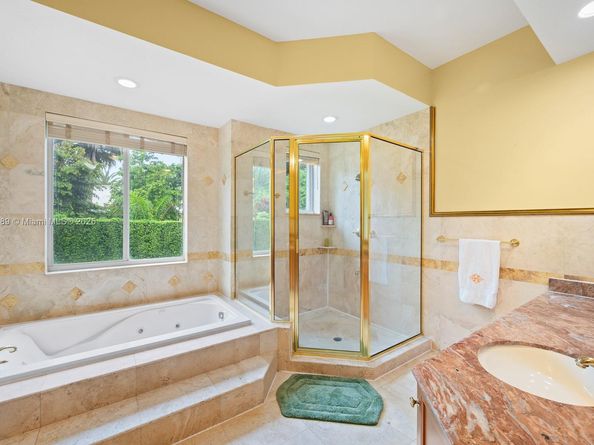 10621 SW 77th Ave, Pinecrest FL 33156