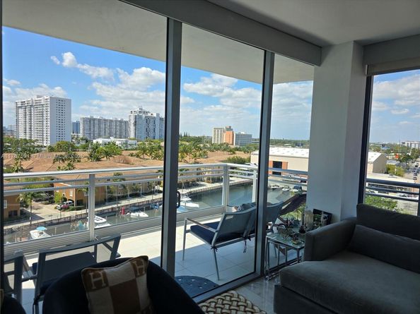 2950 NE 188th St 501, Aventura FL 33180