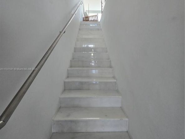 2950 NE 188th St 501, Aventura FL 33180