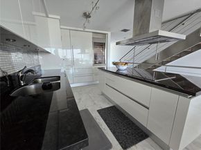 2950 NE 188th St 501, Aventura FL 33180