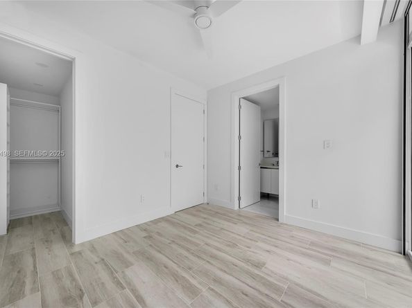 100 S Pointe Dr TH13, Miami Beach FL 33139