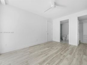 100 S Pointe Dr TH13, Miami Beach FL 33139