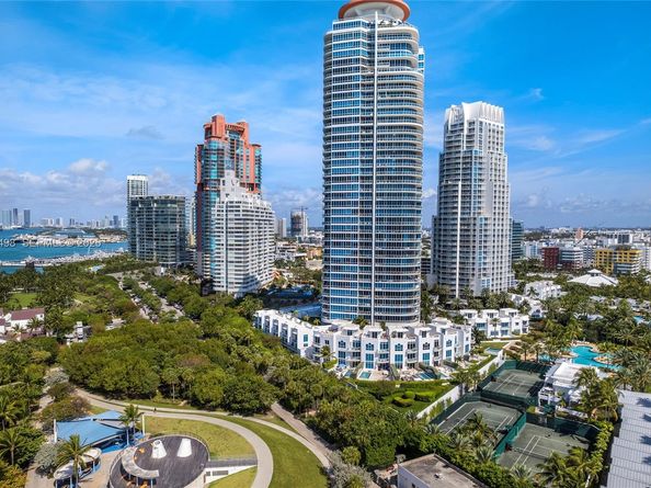 100 S Pointe Dr TH13, Miami Beach FL 33139