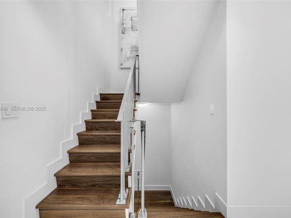 100 S Pointe Dr TH13, Miami Beach FL 33139