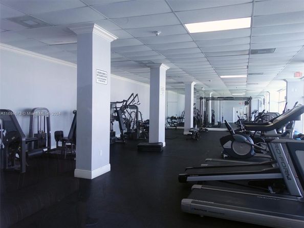 7135 Collins Ave 1215, Miami Beach FL 33141