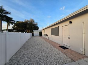 6571 Park St, Hollywood FL 33024