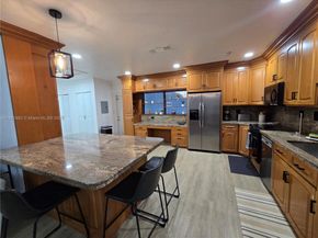 6571 Park St, Hollywood FL 33024