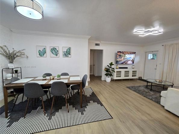 6571 Park St, Hollywood FL 33024