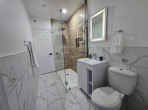 6571 Park St, Hollywood FL 33024