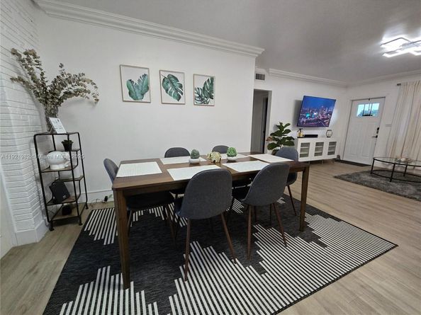 6571 Park St, Hollywood FL 33024