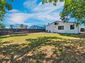 4029 SW 22nd St, West Park FL 33023