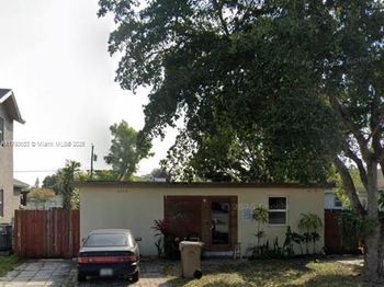 4230 SW 57th Ave