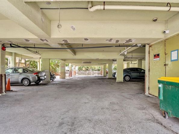 8001 Crespi Blvd 4B, Miami Beach FL 33141