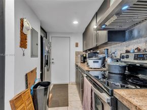 8001 Crespi Blvd 4B, Miami Beach FL 33141