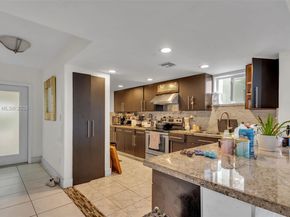 8001 Crespi Blvd 4B, Miami Beach FL 33141