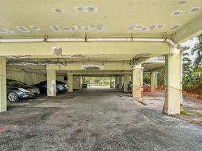 8001 Crespi Blvd 4B, Miami Beach FL 33141