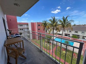 8425 NW 8th St 406, Miami FL 33126