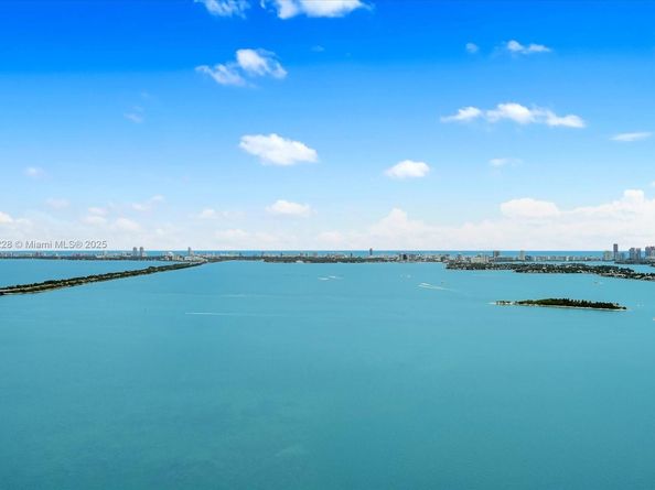 460 NE 28th St 4104, Miami FL 33137